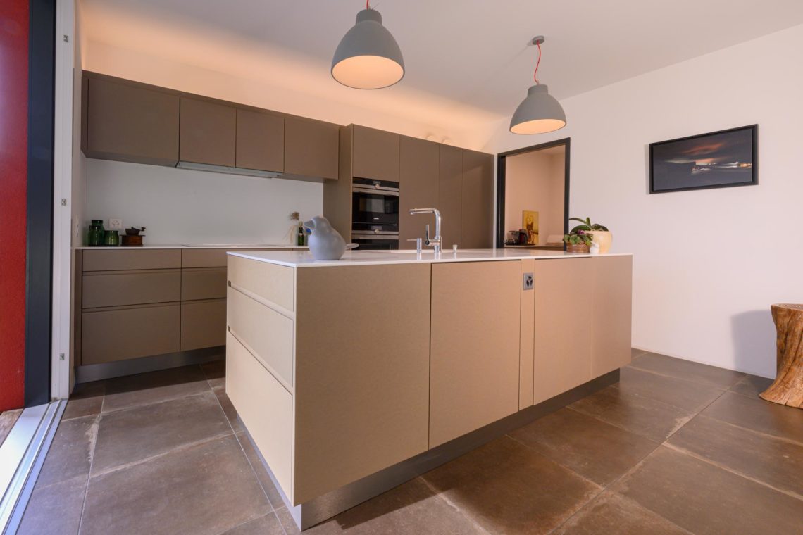 20220411-Cuisine-Entree-Salle_de_bain-Perruchoud-www_maximcurdy_ch-2574